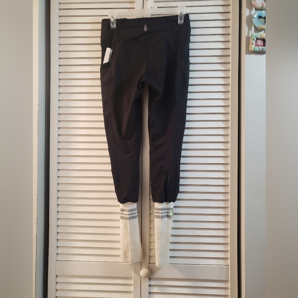 NWOT Free People Sock It To Me Leggings, Color black and white,Size S - Picture 5 of 16